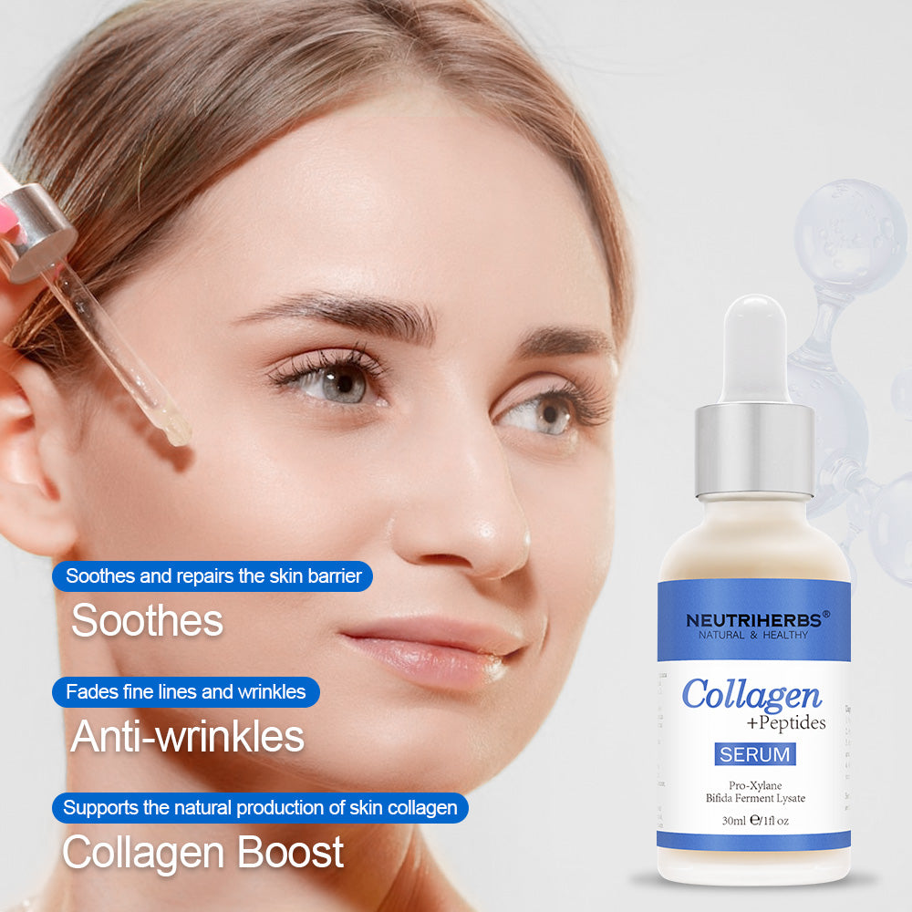 Une femme applique Neutriherbs Collagen + Peptides Serum 30 ml sur le visage avec une pipette. Sérum hydratant qui aide à renforcer la barrière cutanée, à améliorer l’élasticité de la peau et à réduire les ridules et rides visibles.