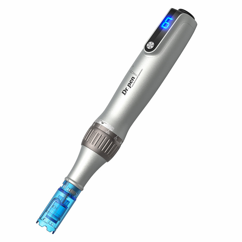 Dr. Pen M8S microneedling-stylo avec affichage LED, profondeur d'aiguille réglable et cartouche d'aiguille montée pour un traitement professionnel de la peau.