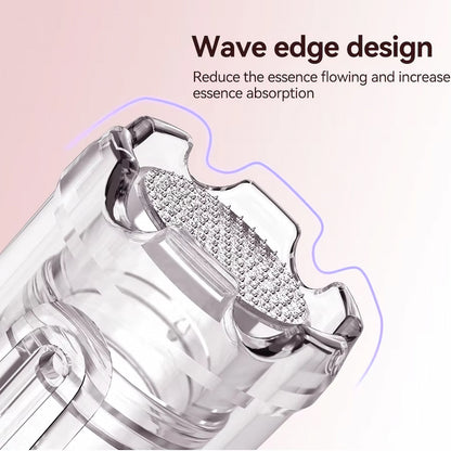 Gros plan de Dr. Pen tête d'aiguille avec design wave edge qui réduit les déversements et améliore l'absorption de la peau lors du micro-aiguilletage.