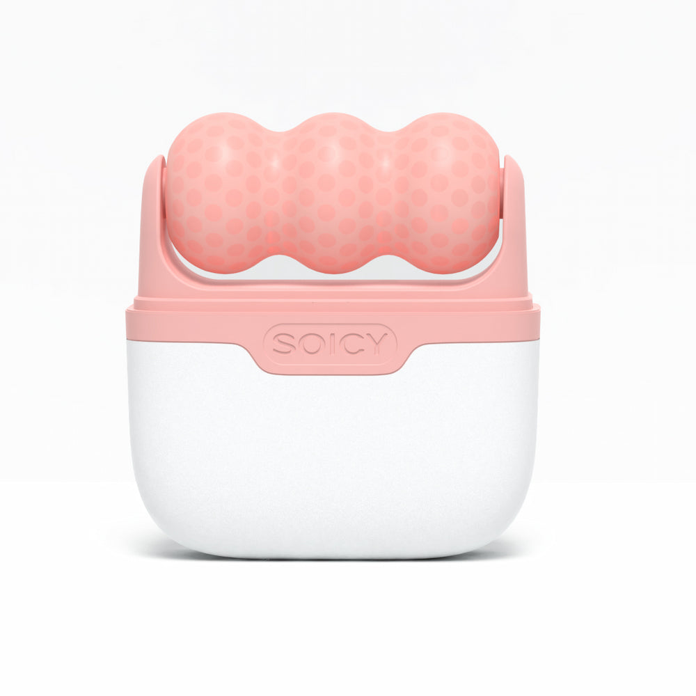 Ice Roller Soicy S30 en rose placé dans son étui de rangement blanc – rouleau facial rafraîchissant pour gonflement, drainage lymphatique et raffermissement de la peau.