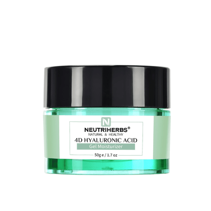 Neutriherbs 4D Hyaluronic Acid Gel Moisturizer 50 g dans un pot vert. Une crème-gel légère à l’acide hyaluronique 4D qui hydrate la peau à plusieurs niveaux, aide à renforcer la barrière cutanée et laisse la peau douce, souple et fraîche sans sensation grasse.