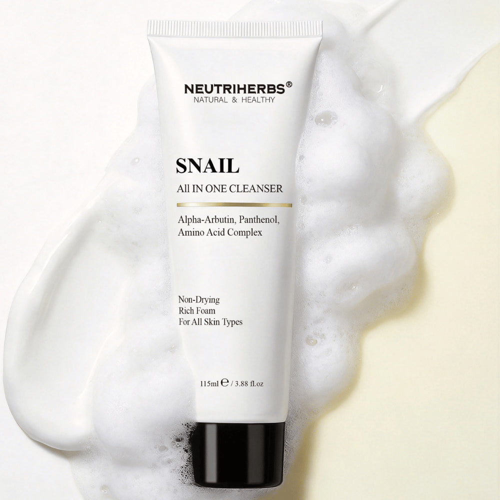 Neutriherbs Snail All In One Cleanser avec mousse nettoyante – nettoyant visage doux qui élimine efficacement les impuretés, le sébum et le maquillage sans assécher la peau.