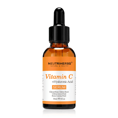Neutriherbs Sérum Vitamine C + Acide Hyaluronique 30 ml sur fond blanc. Sérum visage à la vitamine C et à l’acide hyaluronique qui hydrate la peau, apporte plus d’éclat et contribue à un teint plus uniforme.